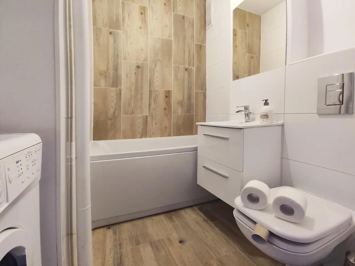Apartament Rondo Onz Warsaw