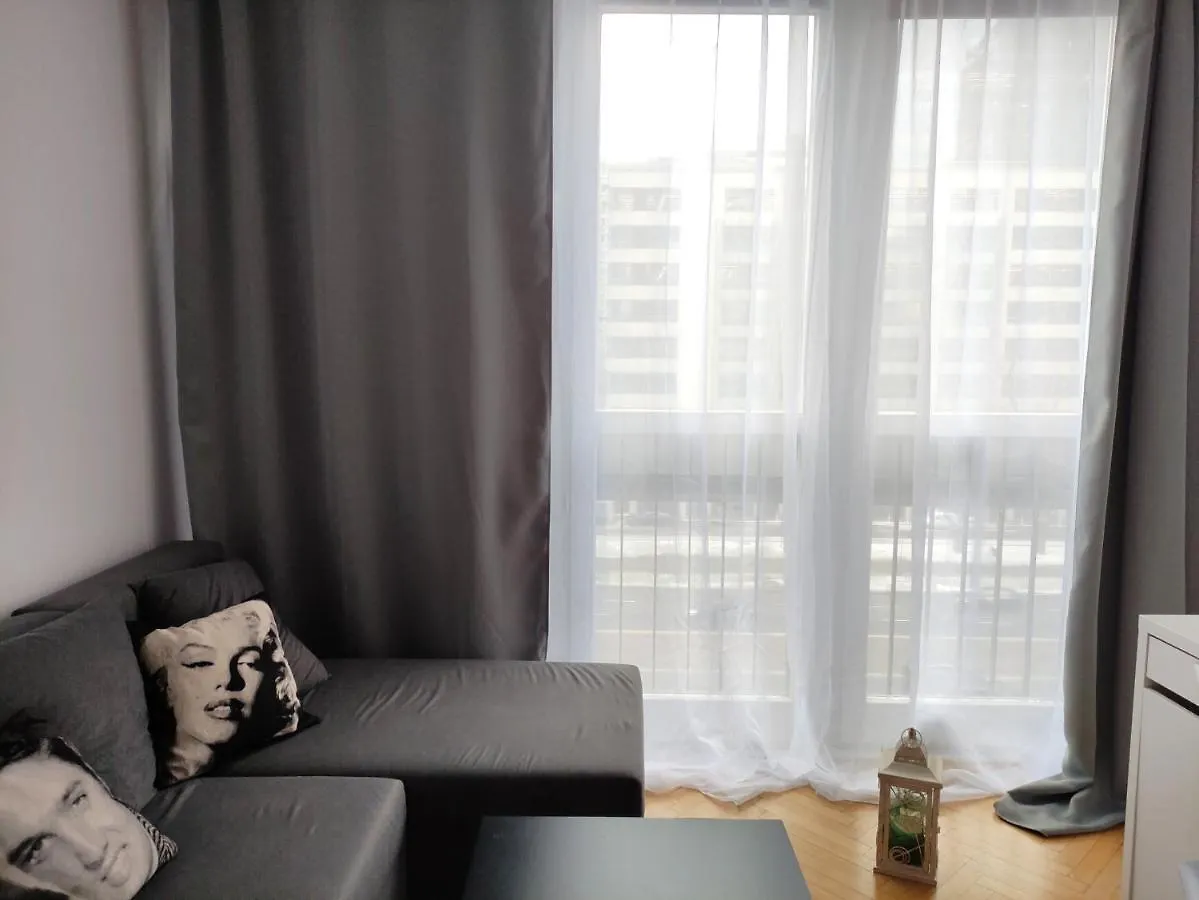 Apartament Rondo Onz Warsaw