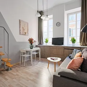 Апартаменты Chic Apartment-old Town-s9, Варшава